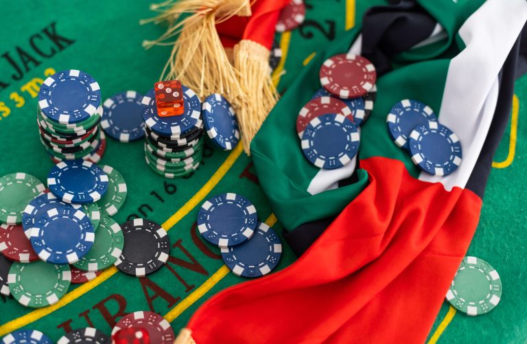 The Ultimate Guide to Live Blackjack: Bringing the Casino Floor to Your Screen